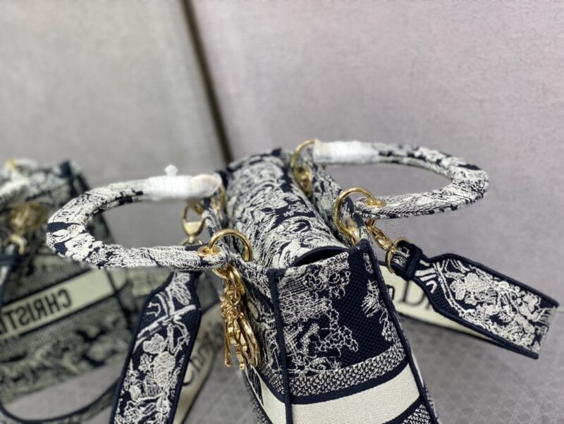 Lady Diro Handle Bag-24CM - Image 6