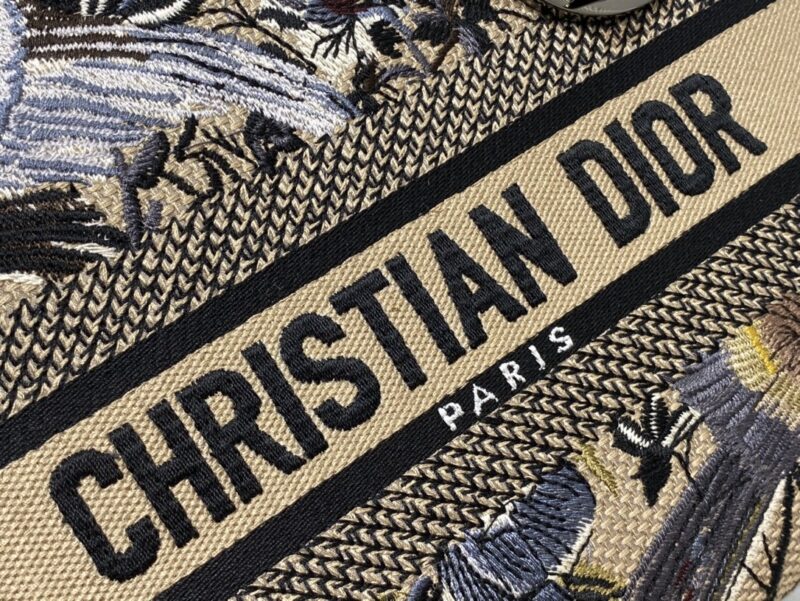 Lady Diro Handle Bag-24CM - Image 4