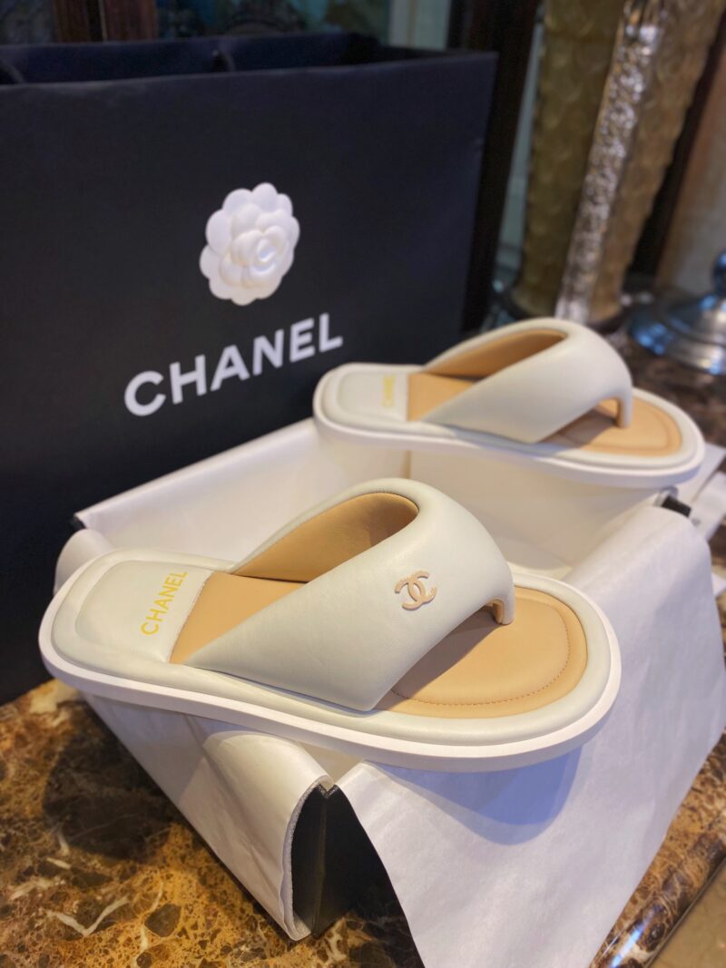 Ch@nel 2023ss Sandals - Image 4