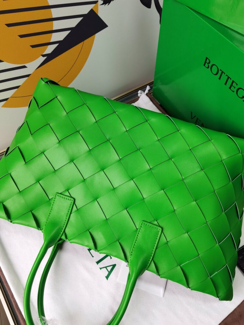 Bottega VenetaTote-41*26CM - Image 5