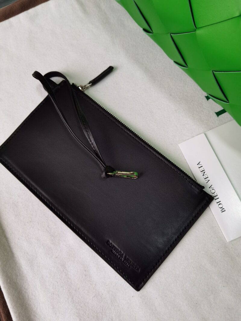 Bottega VenetaTote-41*26CM - Image 9