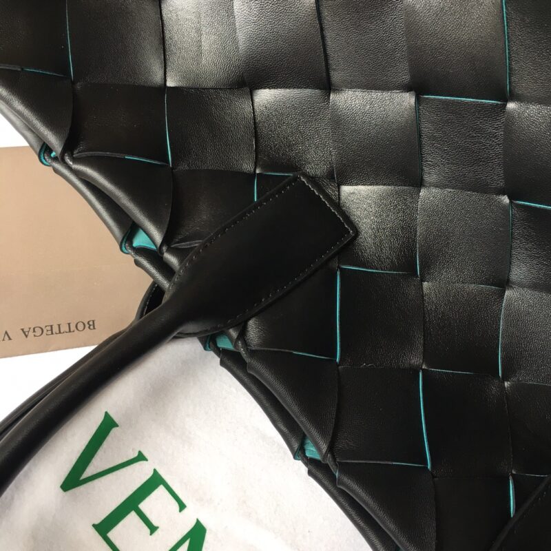 Bottega VenetaTote-41*26CM - Image 6