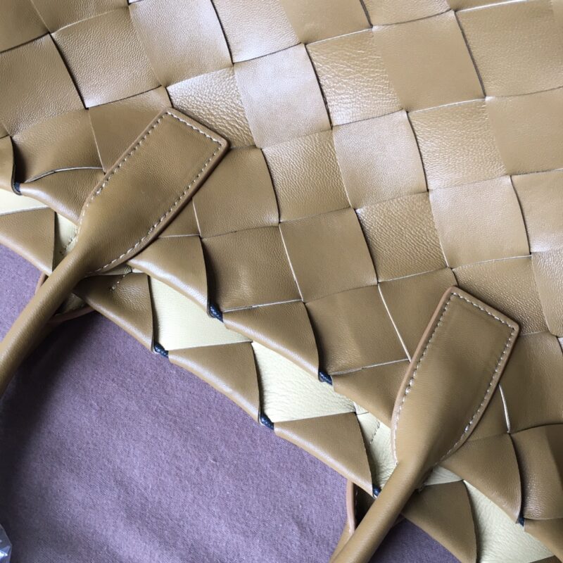 Bottega VenetaTote-41*26CM - Image 6