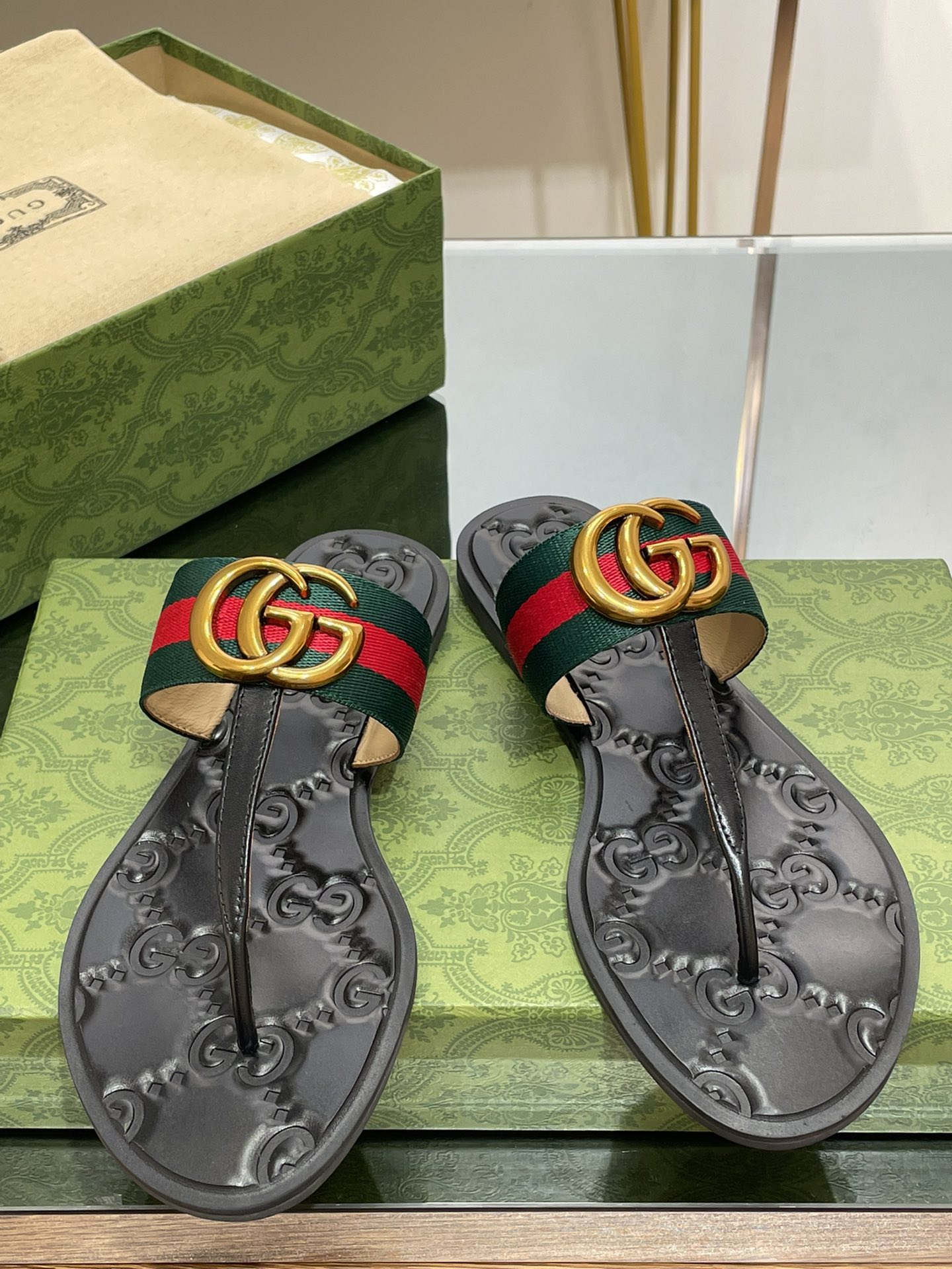 wsxc1677770018325_0.jpg Gucci Slides(SIZE35-43) - Image 1