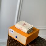 Louis Vuitton Wallet M81927-11 x 8.5 x 3.5 CM