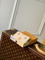 Louis Vuitton Wallet M82062-12 x 9.5 x 1.5CM - Image 4