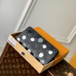 Louis Vuitton Wallet M81980-19 x 10.5 x 2 CM