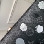 Louis Vuitton Wallet M81980-19 x 10.5 x 2 CM - Image 9