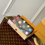Louis Vuitton Wallet M81980-19 x 10.5 x 2 CM