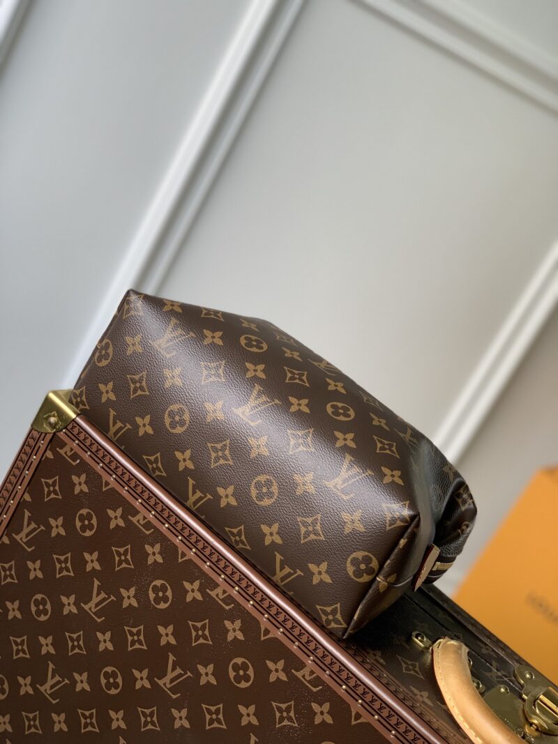 Louis Vuitton Cosmetic Bag M46458-27*18*9CM - Image 3