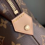 Louis Vuitton Cosmetic Bag M46458-27*18*9CM - Image 6