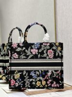 Diro Book Tote - Image 5