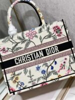 Diro Book Tote - Image 7