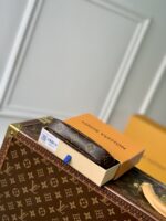 Louis Vuitton Pochette-M82510-15.5*10.5*4CM - Image 5