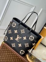 Louis Vuitton Neverfull MM M21579-32*29*17CM