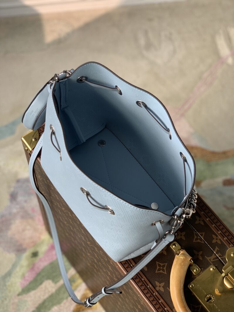 Louis Vuitton Bella Tote Bag-M57201-19*22*14CM - Image 9