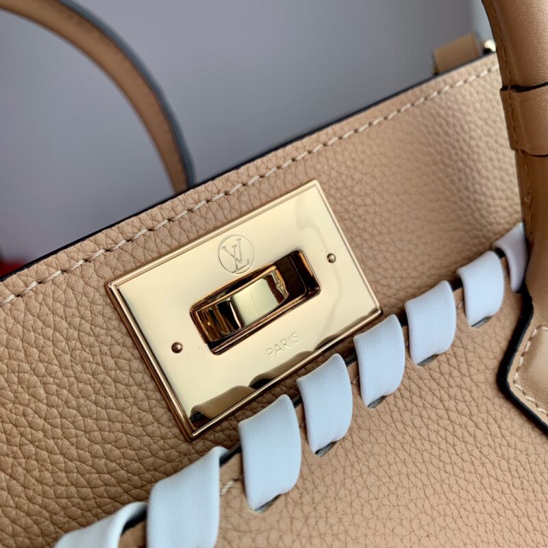 Louis Vuitton On My Side Tote Bag-25*20*12CM - Image 4