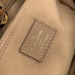 Louis Vuitton On My Side Tote Bag-25*20*12CM - Image 9