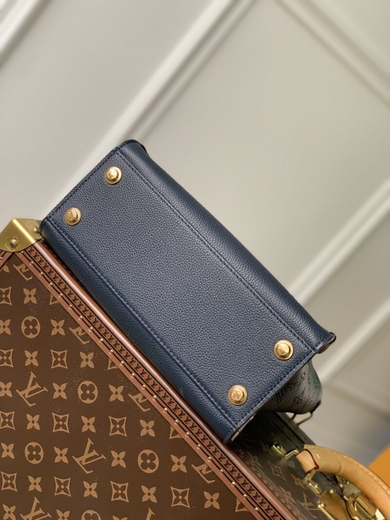 Louis Vuitton On My Side Tote Bag-25*20*12CM - Image 8