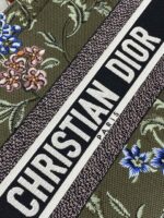 Diro Book Tote - Image 2