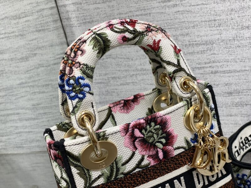 Lady Diro-17*15*8CM - Image 3