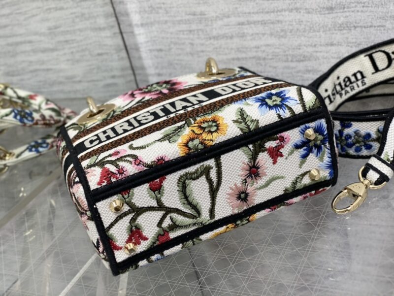 Lady Diro-17*15*8CM - Image 7