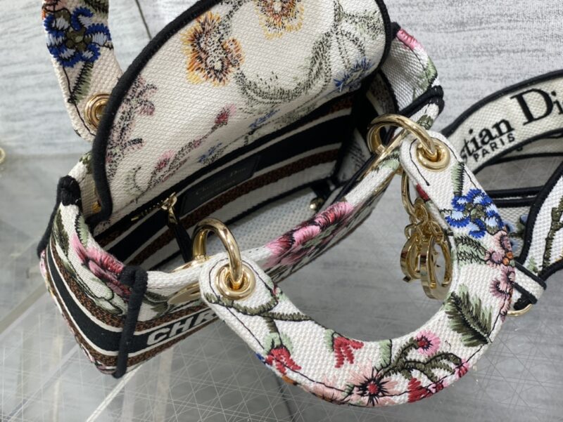 Lady Diro-17*15*8CM - Image 9