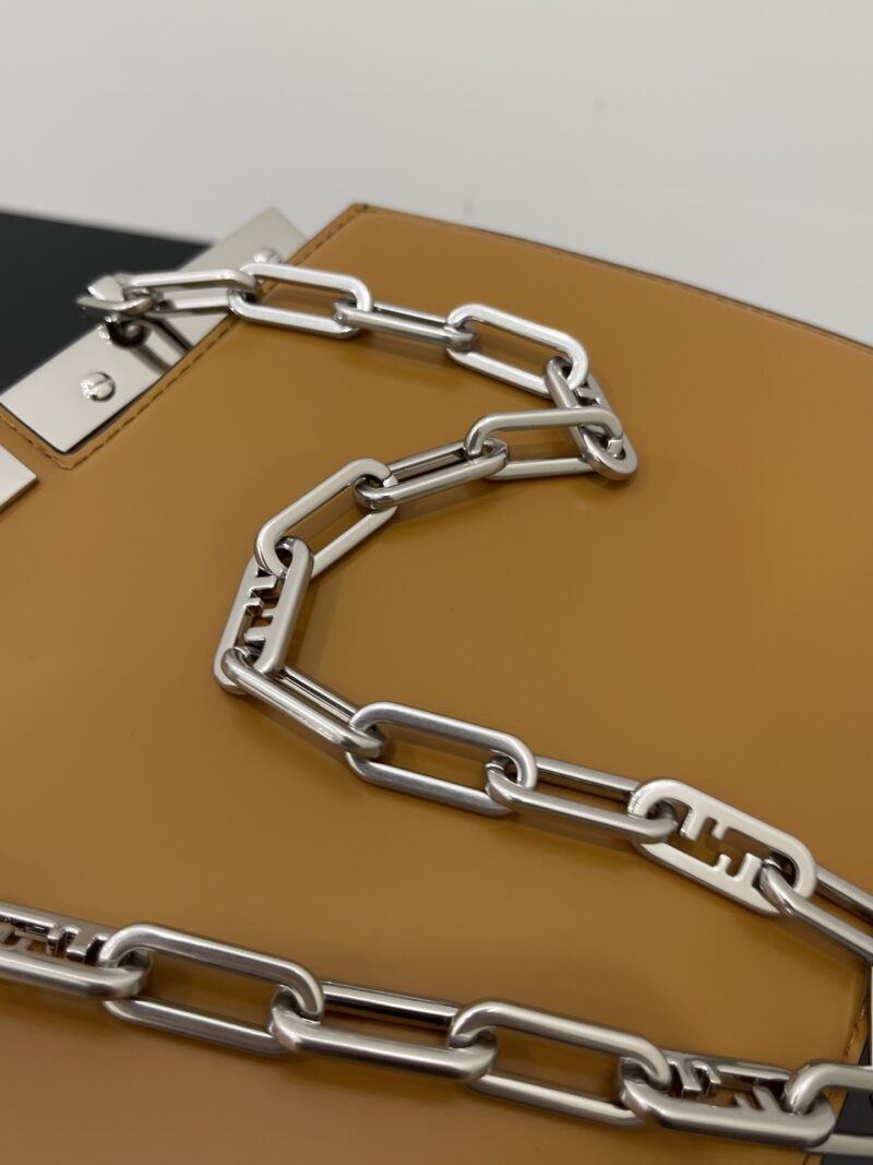 Fendi Peekaboo ISeeU-34x18.50x11CM - Image 4