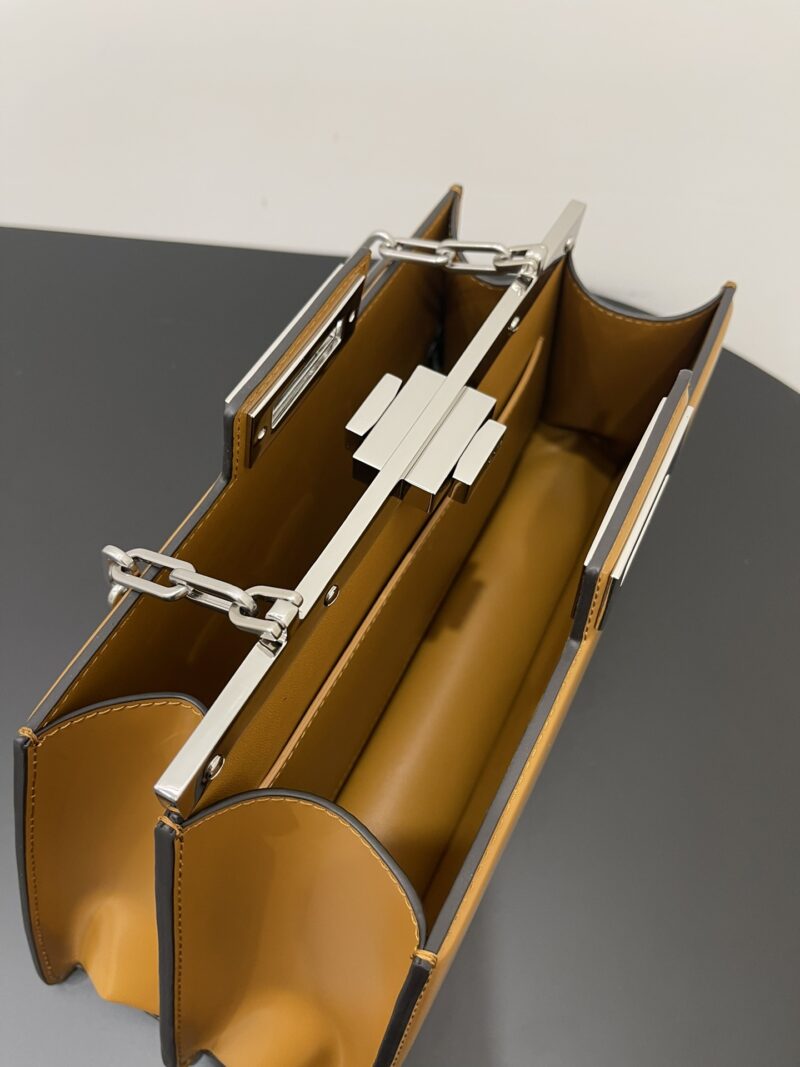 Fendi Peekaboo ISeeU-34x18.50x11CM - Image 7