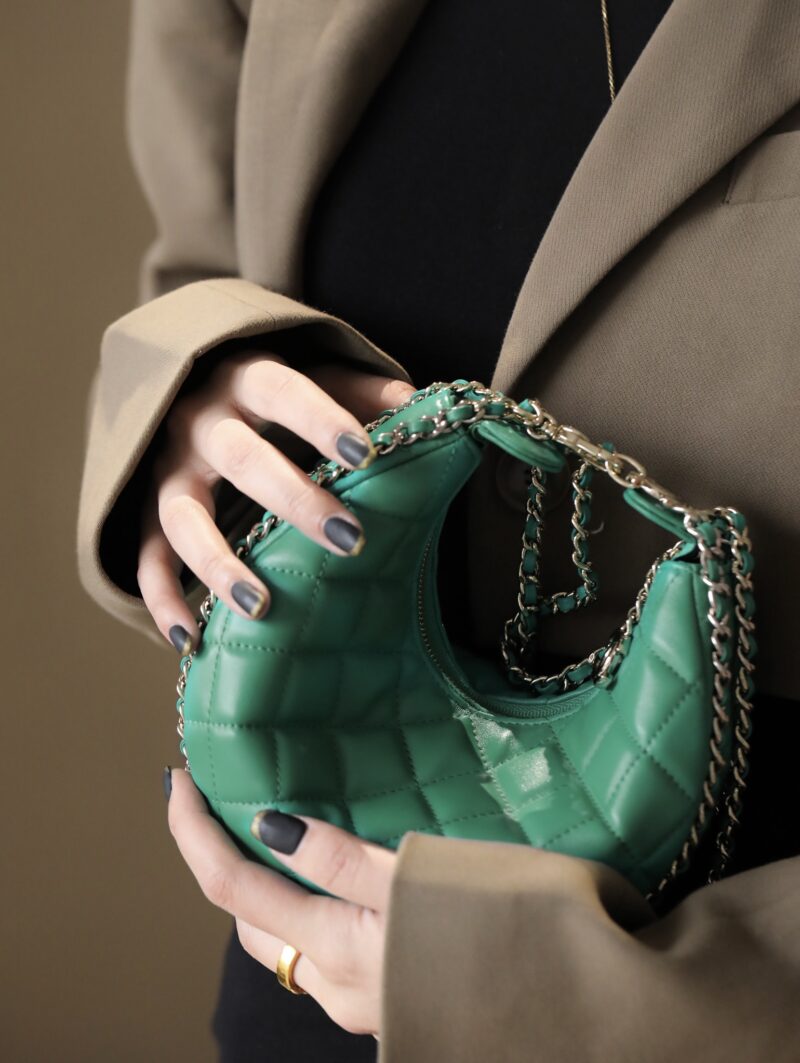 Ch@nel 23SS Moon Bag-16*10/22*14CM - Image 14