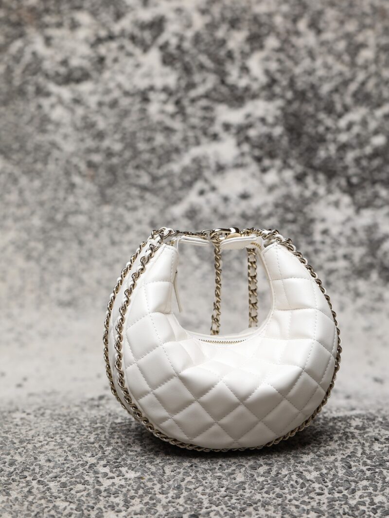 Ch@nel 23SS Moon Bag-16*10/22*14CM - Image 9