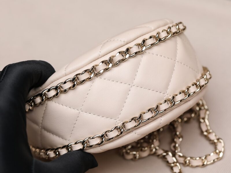 Ch@nel 23SS Moon Bag-16*10/22*14CM - Image 7