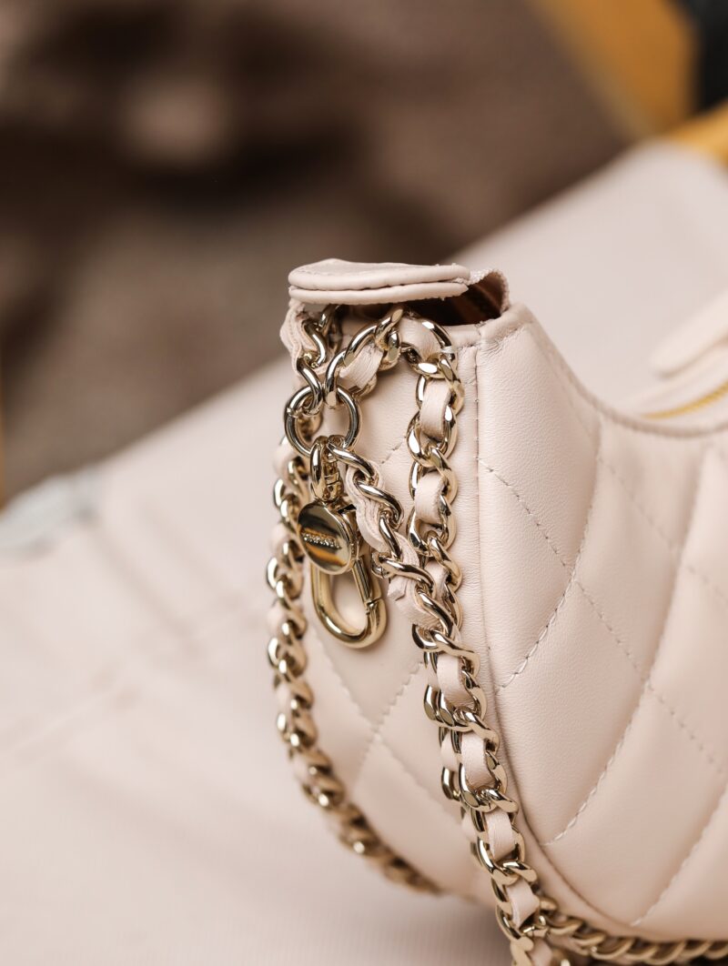 Ch@nel 23SS Moon Bag-16*10/22*14CM - Image 8