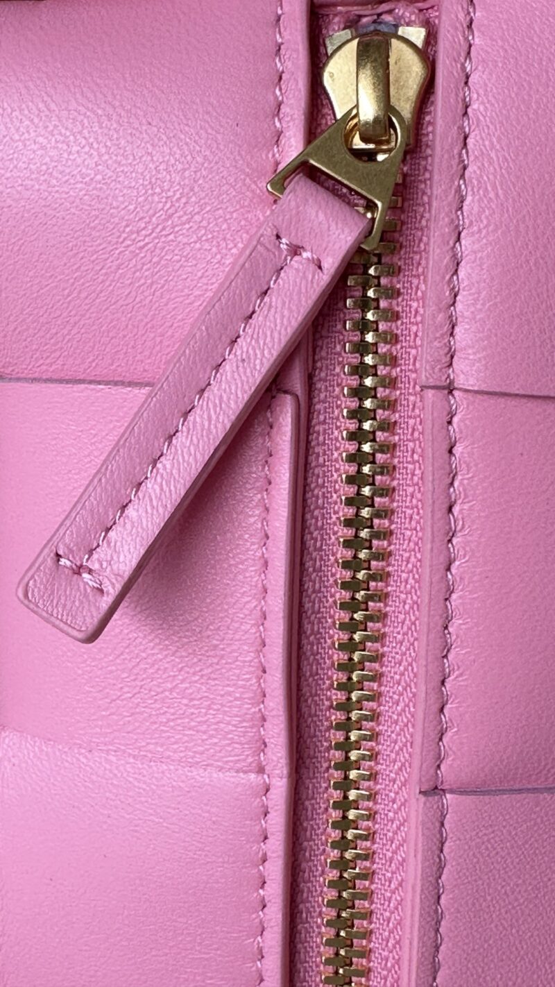 Bottega Veneta Brick Mini Cassette Bag-23.5*10*10CM - Image 4