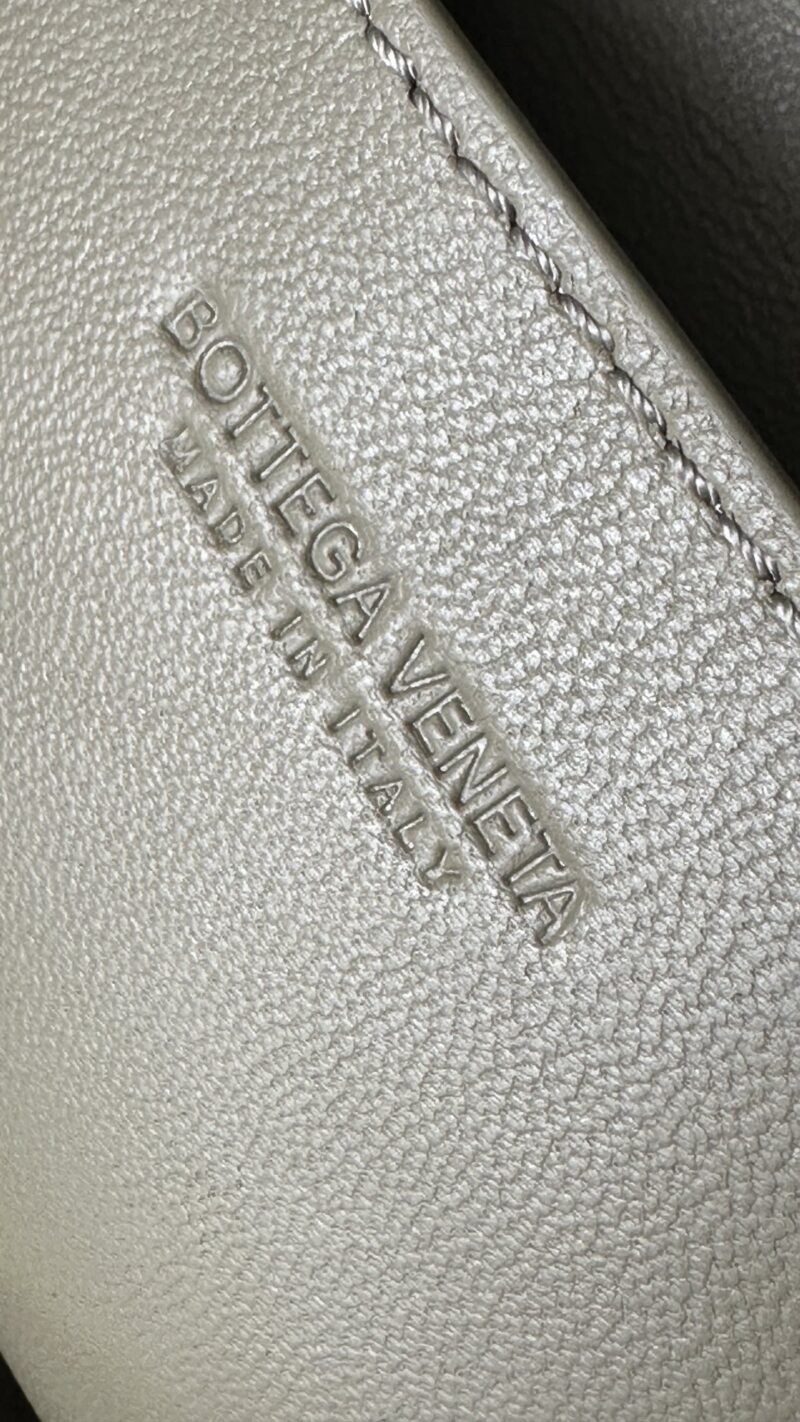 Bottega Veneta Brick Mini Cassette Bag-23.5*10*10CM - Image 7