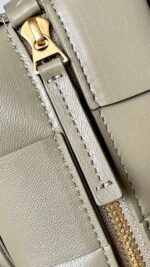 Bottega Veneta Brick Mini Cassette Bag-23.5*10*10CM - Image 9