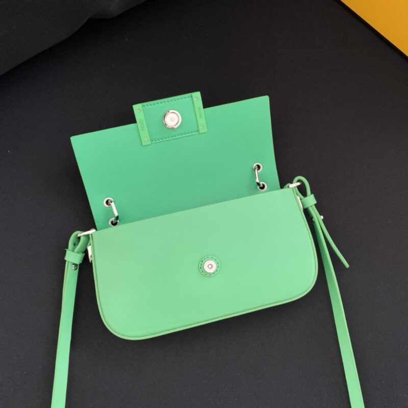 FendI Baguette Bag-19×14×4CM - Image 3