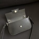 FendI Baguette Bag-19×14×4CM - Image 3