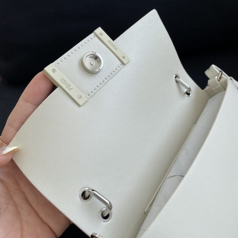 FendI Baguette Bag-19×14×4CM - Image 8