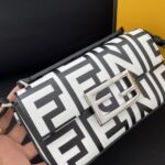 FendI Baguette Bag-19×14×4CM - Image 3