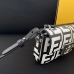 FendI Baguette Bag-19×14×4CM - Image 2