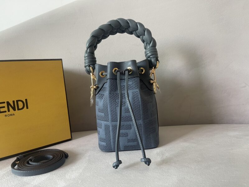 Fendi Mini Mon Tresor Bag -12x18x10CM - Image 2