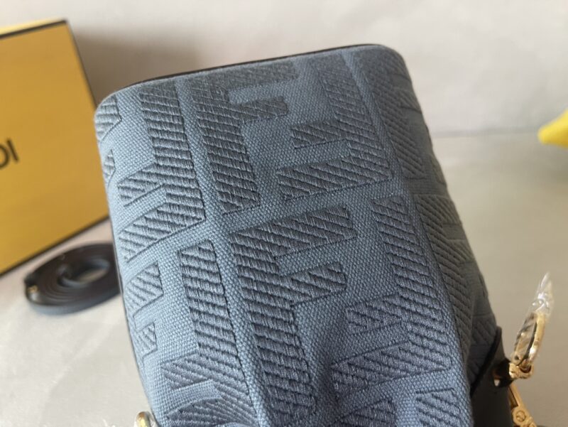 Fendi Mini Mon Tresor Bag -12x18x10CM - Image 6