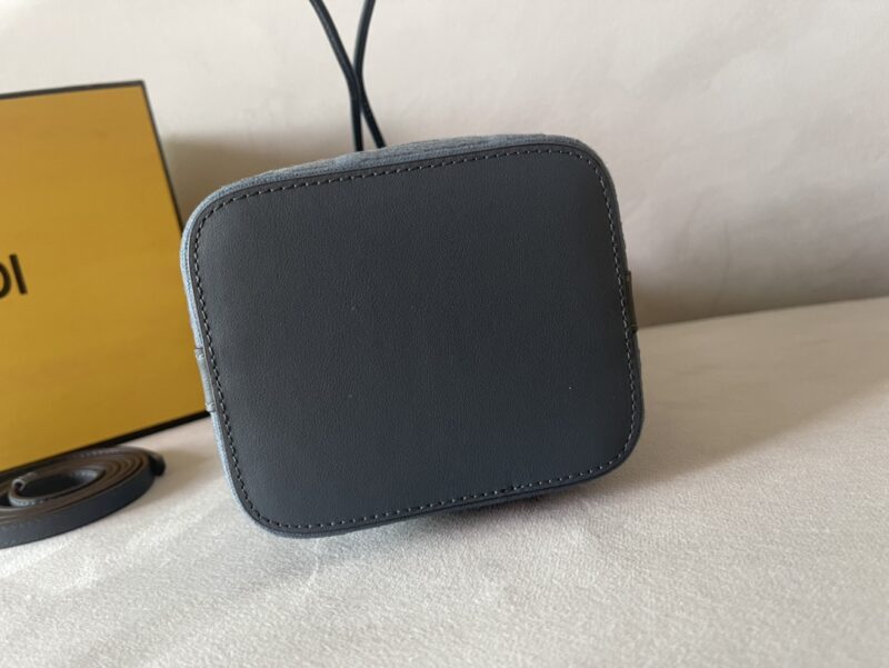 Fendi Mini Mon Tresor Bag -12x18x10CM - Image 7