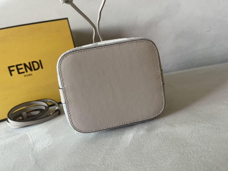 Fendi Mini Mon Tresor Bag -12x18x10CM - Image 6