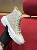 Louis Vuitton Squad Sneaker - Image 3