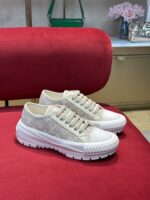 Louis Vuitton Squad Sneaker