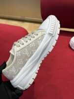 Louis Vuitton Squad Sneaker - Image 5