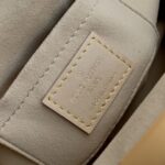 Louis Vuitton M46544 Monogram Clutch -28*14*10CM - Image 9