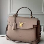 Louis Vuitton Lockme Ever M51395-31*46*17CM